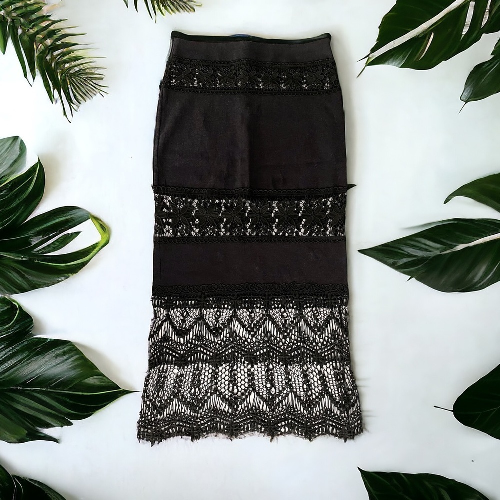 Stone Cold Fox Fate Crochet Panel Midi Skirt Black floral appliqué linen sz 6